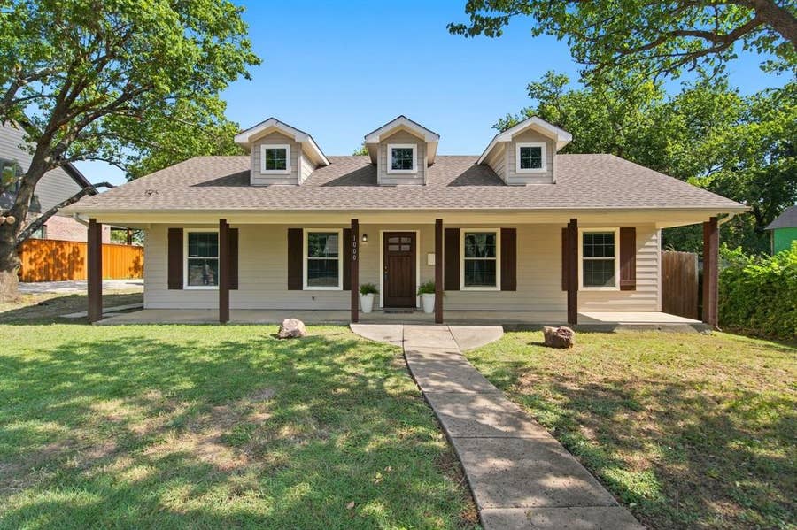Property photo for 1000 W White Avenue, McKinney, TX