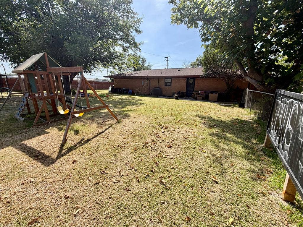 1599 Anthony Street, Kaufman, TX 75142