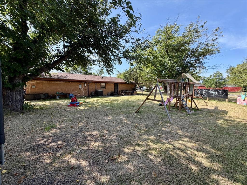 1599 Anthony Street, Kaufman, TX 75142
