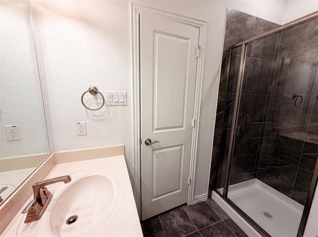 4305 Curlew Lane, Garland, TX 75043