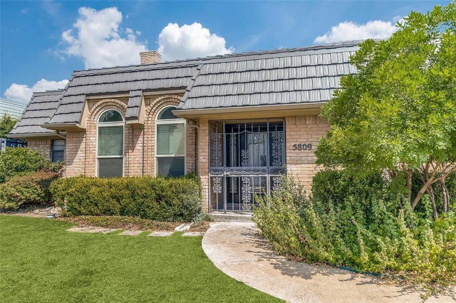Property photo for 5809 Orchid Lane, Dallas, TX