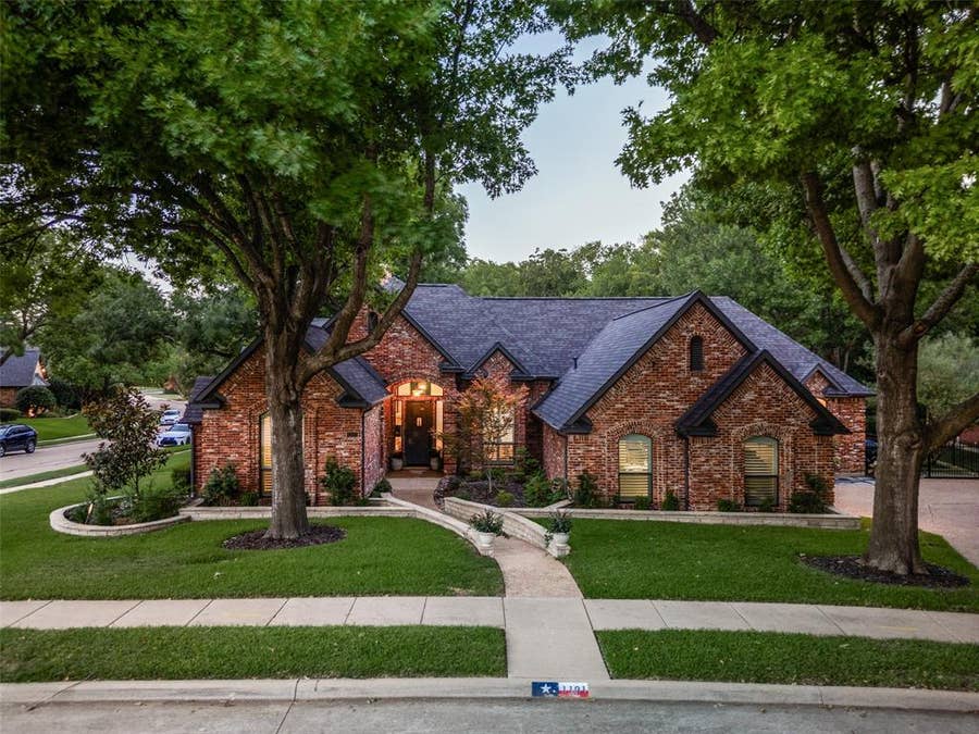 Property photo for 1101 Shady Oaks Circle, McKinney, TX