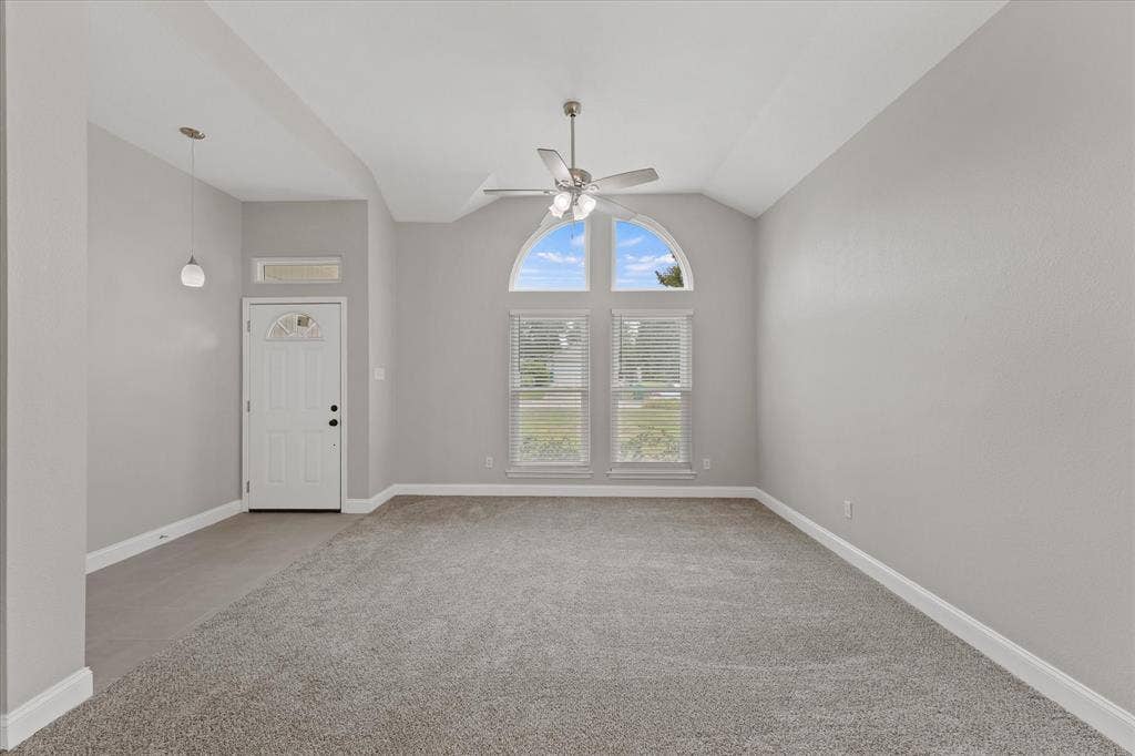 670 Honeysuckle Lane, Cedar Hill, TX 75104