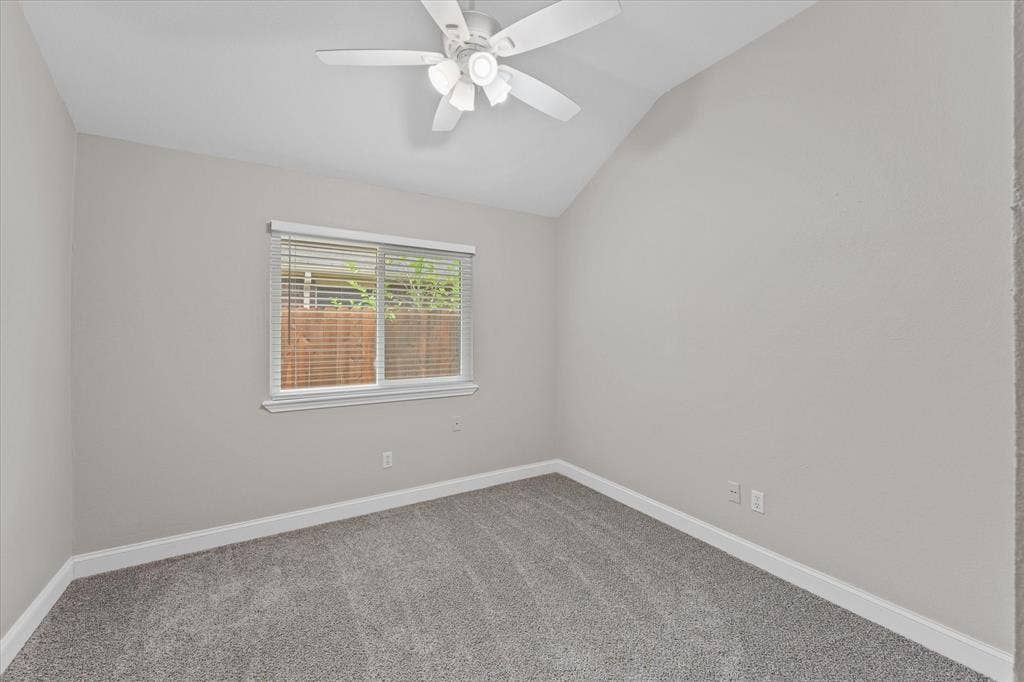 670 Honeysuckle Lane, Cedar Hill, TX 75104