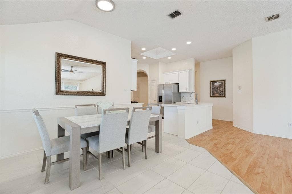 3705 Pinetree Drive, McKinney, TX 75070 3705 Pinetree Drive, McKinney, TX 75070