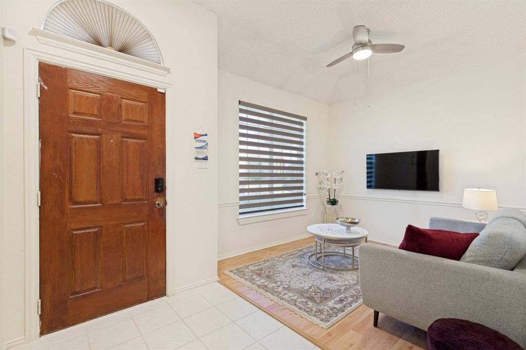 3705 Pinetree Drive, McKinney, TX 75070 3705 Pinetree Drive, McKinney, TX 75070