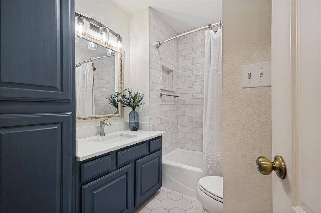 8140 Steeplechase Circle, Argyle, TX 76226