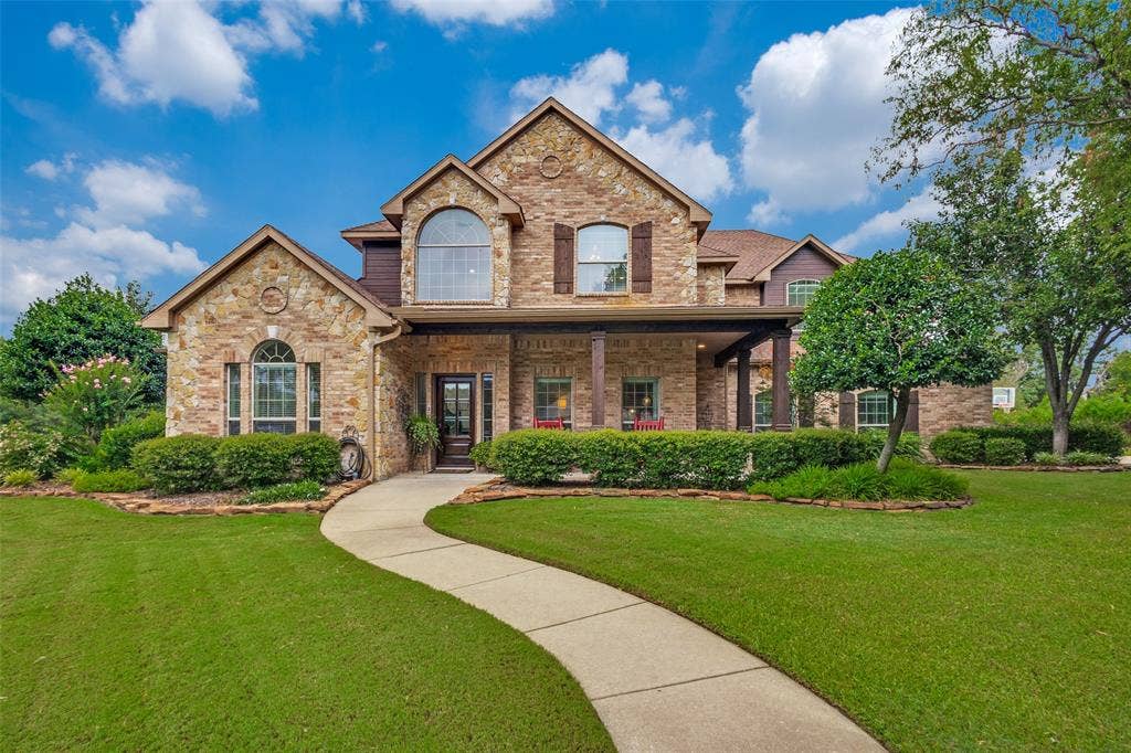 8140 Steeplechase Circle, Argyle, TX 76226