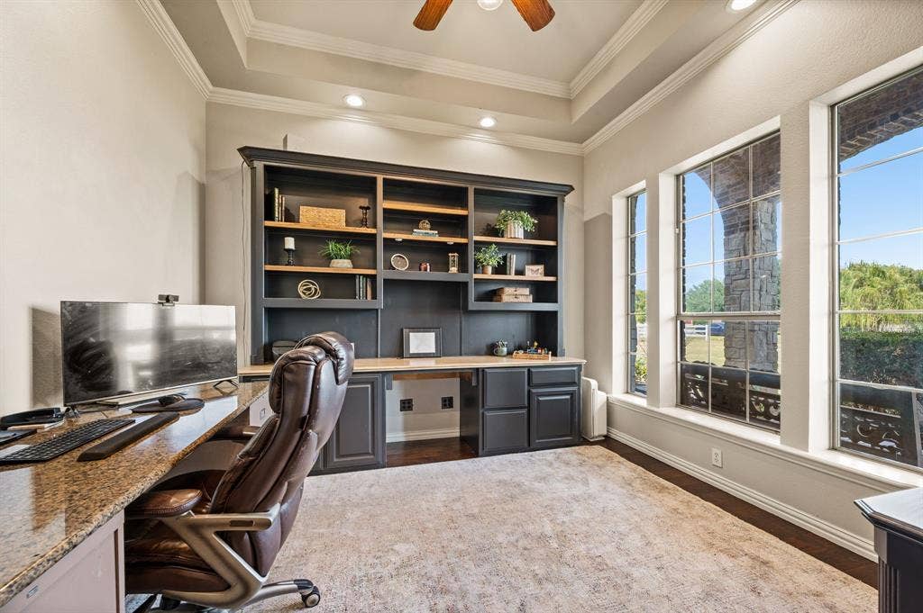 13425 Willow Creek Drive, Haslet, TX 76052 2 walls of built-ins