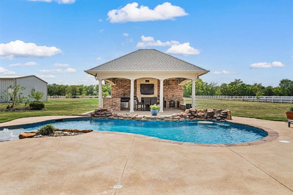 13425 Willow Creek Drive, Haslet, TX 76052 13425 Willow Creek Drive, Haslet, TX 76052
