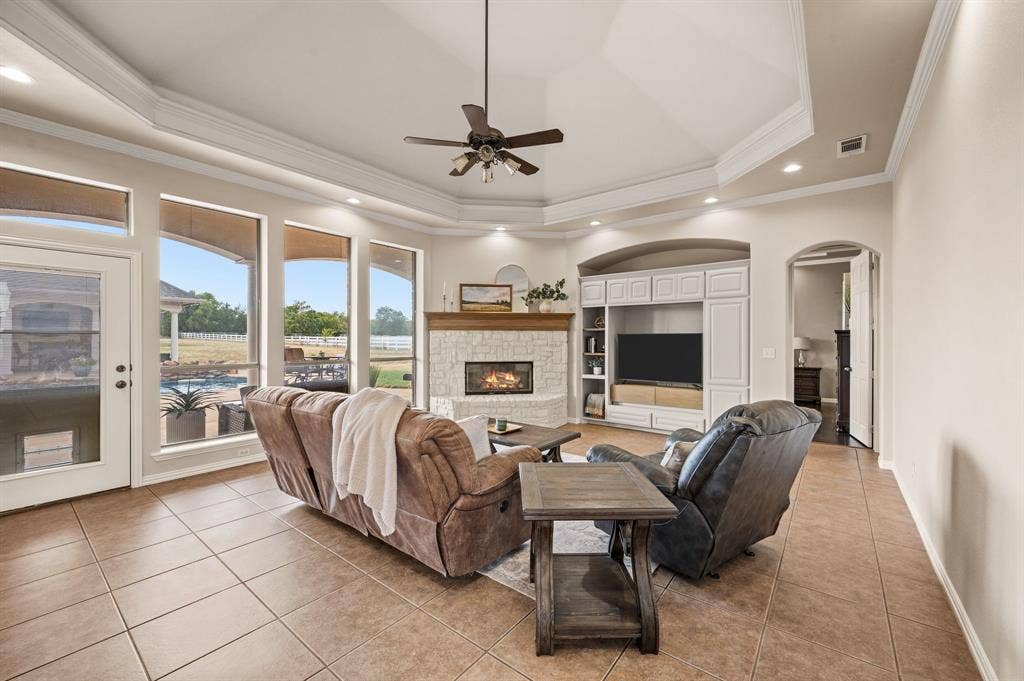 13425 Willow Creek Drive, Haslet, TX 76052 13425 Willow Creek Drive, Haslet, TX 76052