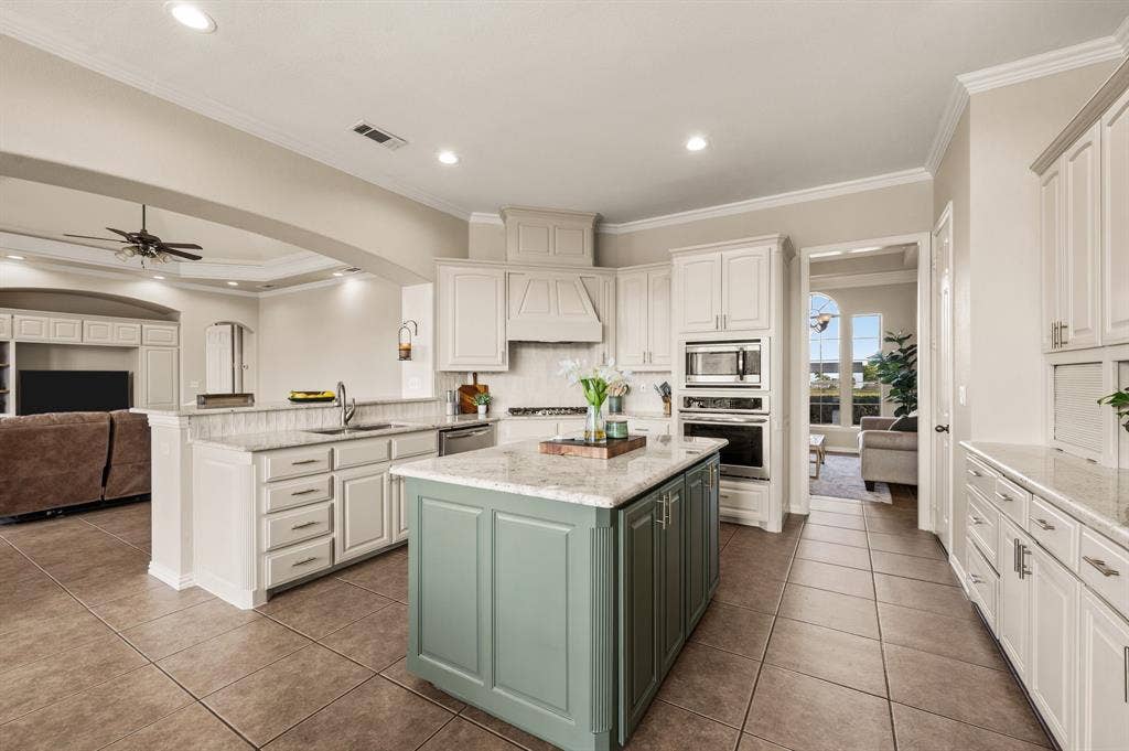13425 Willow Creek Drive, Haslet, TX 76052 13425 Willow Creek Drive, Haslet, TX 76052