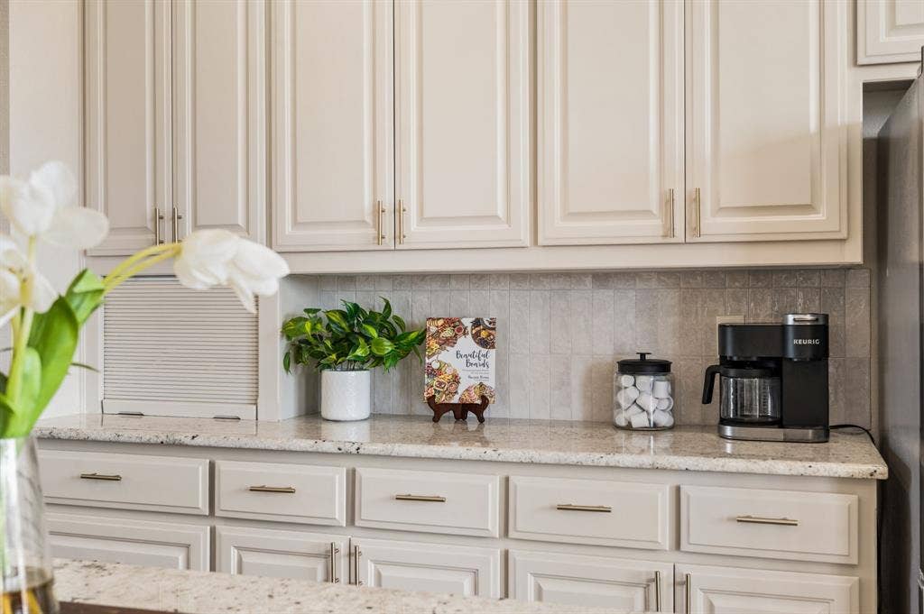 13425 Willow Creek Drive, Haslet, TX 76052 13425 Willow Creek Drive, Haslet, TX 76052