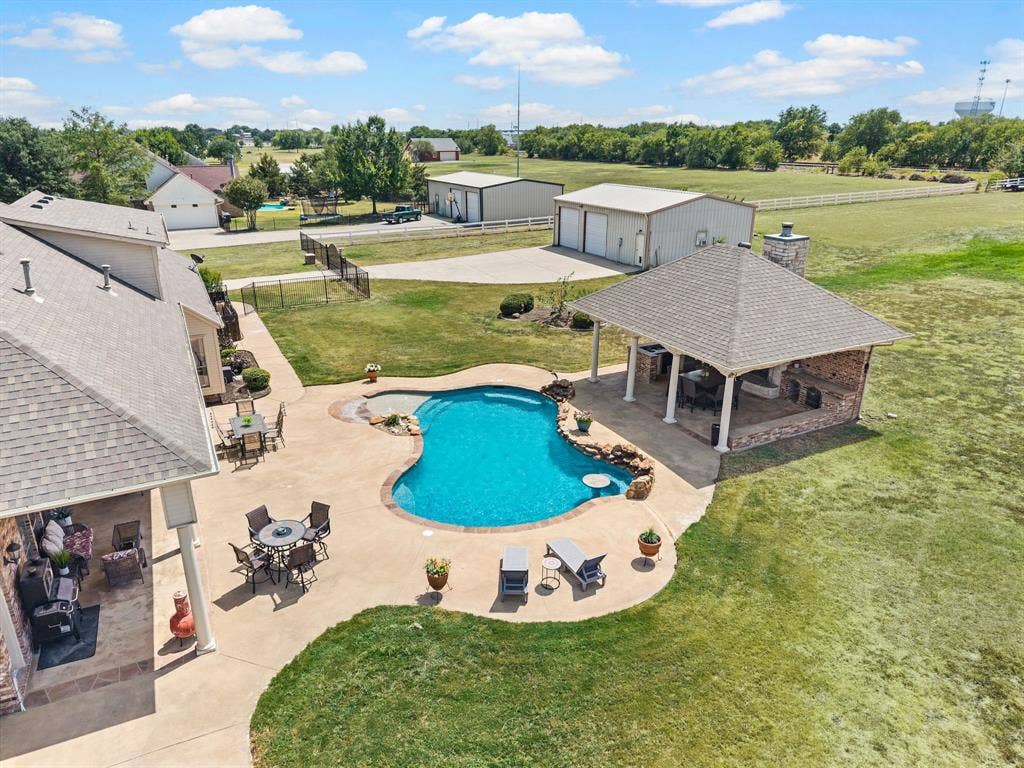13425 Willow Creek Drive, Haslet, TX 76052 13425 Willow Creek Drive, Haslet, TX 76052
