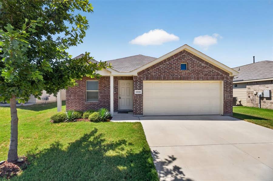 Property photo for 6440 Bristolwood Drive, Fort Worth, TX