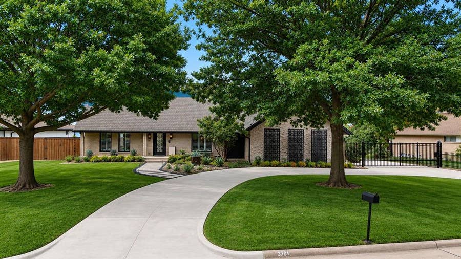 Property photo for 3204 Bouvier Street, Rowlett, TX