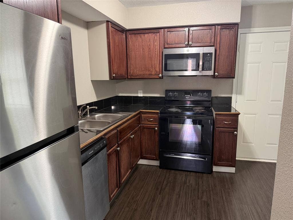 357 NW Newton, Burleson, TX 76028 357 NW Newton, Burleson, TX 76028