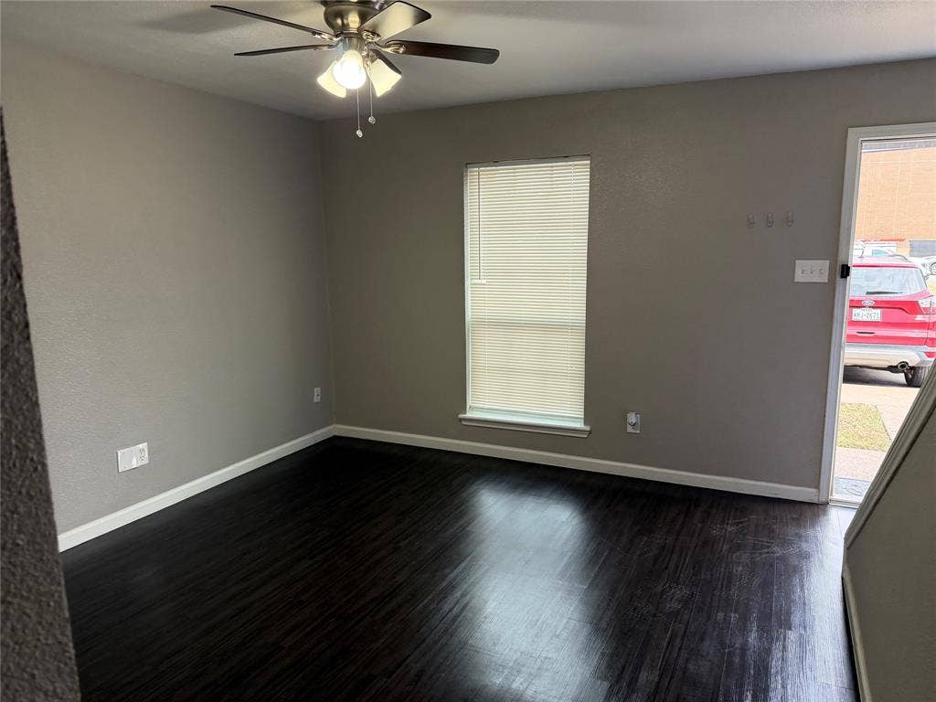 357 NW Newton, Burleson, TX 76028 357 NW Newton, Burleson, TX 76028