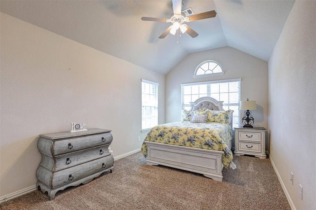 1612 Scarlet Crown Drive, Fort Worth, TX 76177