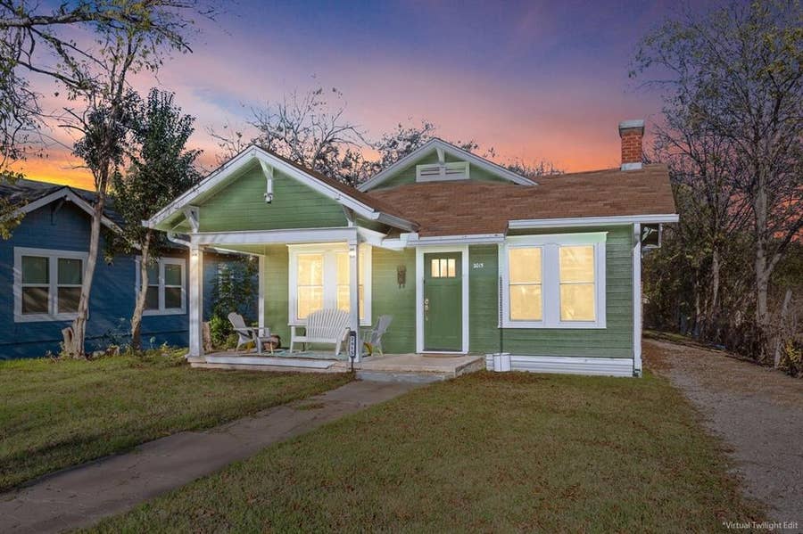 Property photo for 2015 Windsor Avenue, Waco, TX
