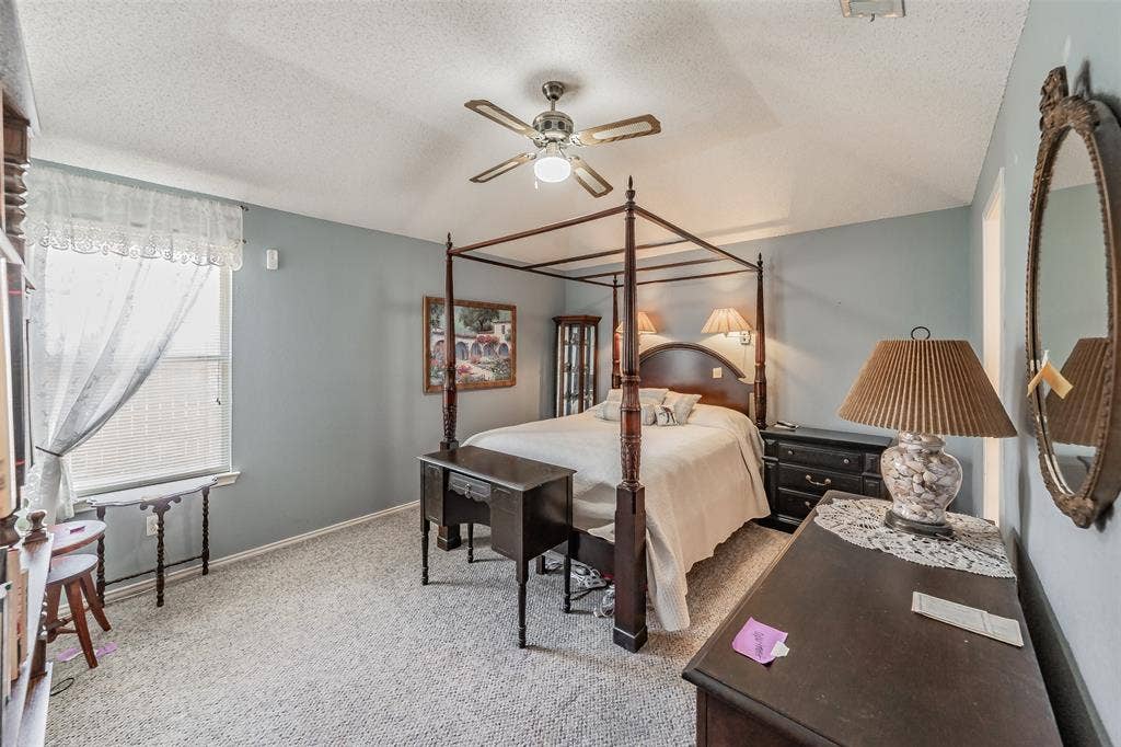 1108 Middlebury Lane, Euless, TX 76040 1108 Middlebury Lane, Euless, TX 76040