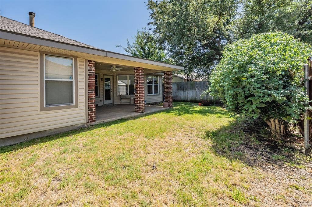 1108 Middlebury Lane, Euless, TX 76040 1108 Middlebury Lane, Euless, TX 76040