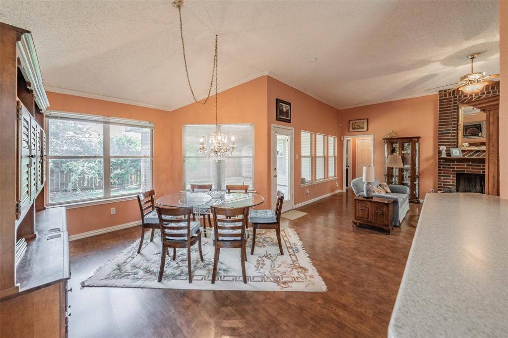 1108 Middlebury Lane, Euless, TX 76040 1108 Middlebury Lane, Euless, TX 76040