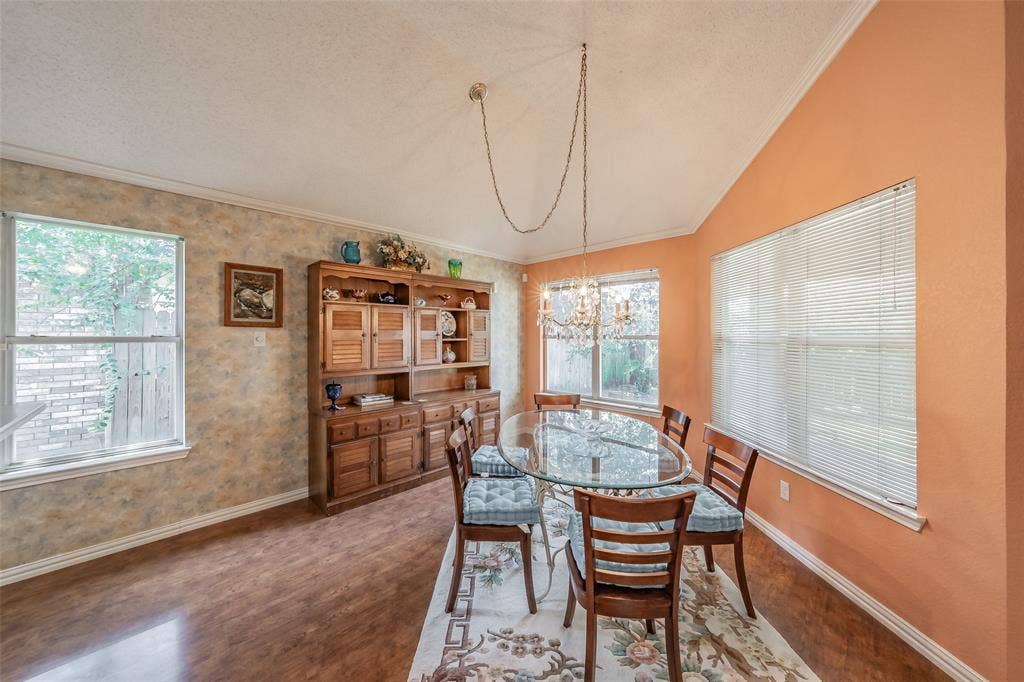 1108 Middlebury Lane, Euless, TX 76040 1108 Middlebury Lane, Euless, TX 76040