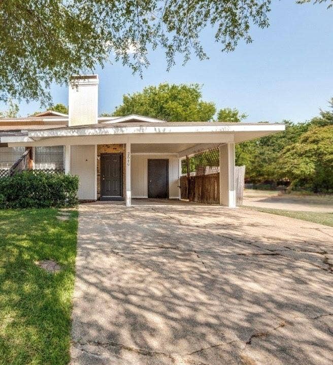 Property photo for 2640 Santiago Circle, Grand Prairie, TX