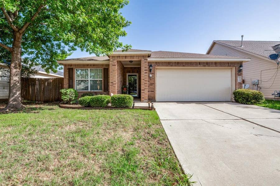 Property photo for 624 Noble Grove, Fort Worth, TX