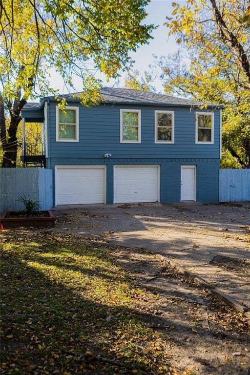 Property photo for 1320 Briarwood Circle, Garland, TX