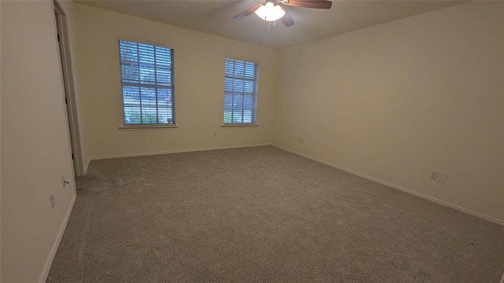 916 Heberle Drive, Burleson, TX 76028 916 Heberle Drive, Burleson, TX 76028