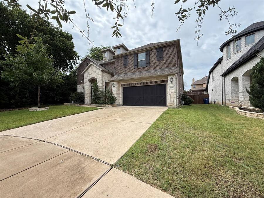 Property photo for 13591 Vineyard Lane, Frisco, TX