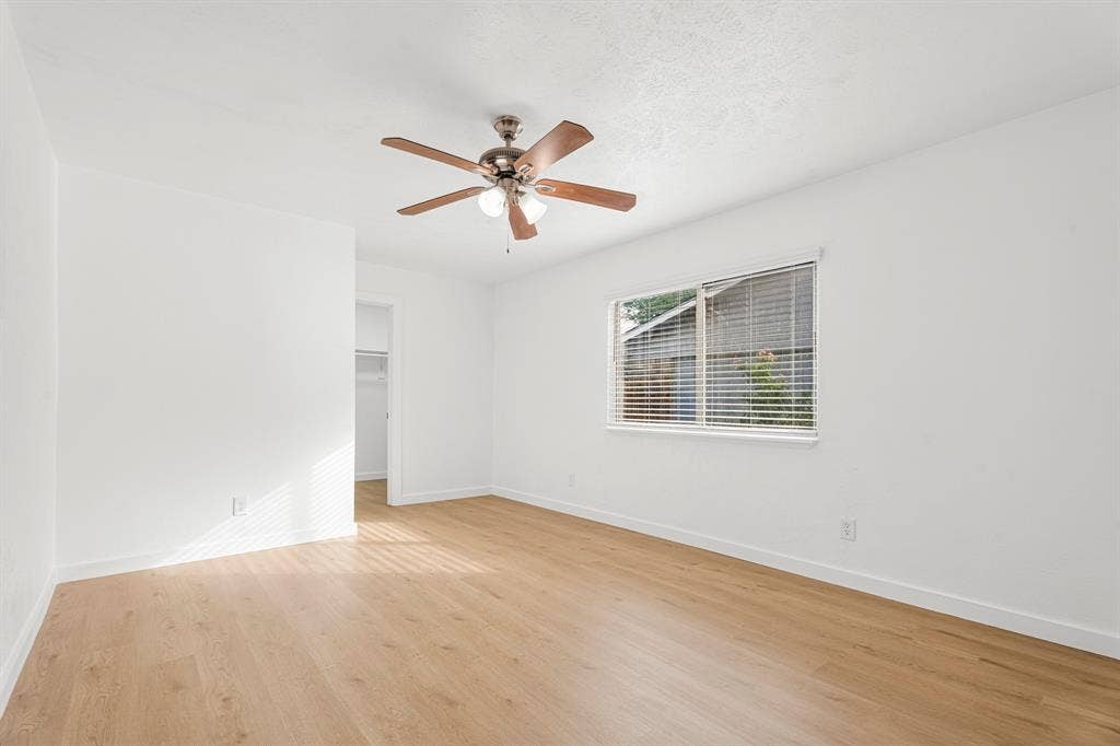 421 Parkvale Lane, Grand Prairie, TX 75052 421 Parkvale Lane, Grand Prairie, TX 75052