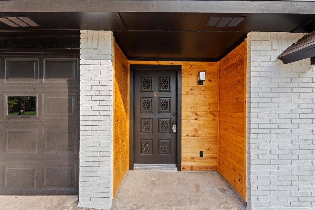 421 Parkvale Lane, Grand Prairie, TX 75052 421 Parkvale Lane, Grand Prairie, TX 75052