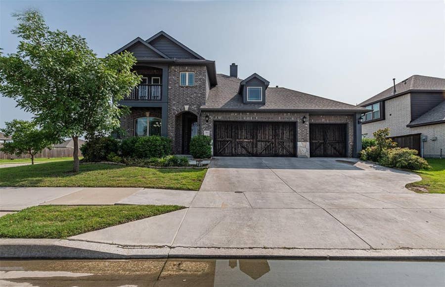 Property photo for 2014 Slow Stream Drive, Royse City, TX