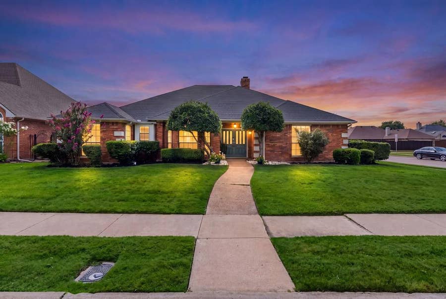 Property photo for 9021 Silverdollar Trail, Irving, TX