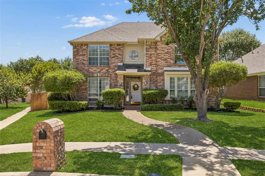 Property photo for 2108 Monticello Circle, Plano, TX