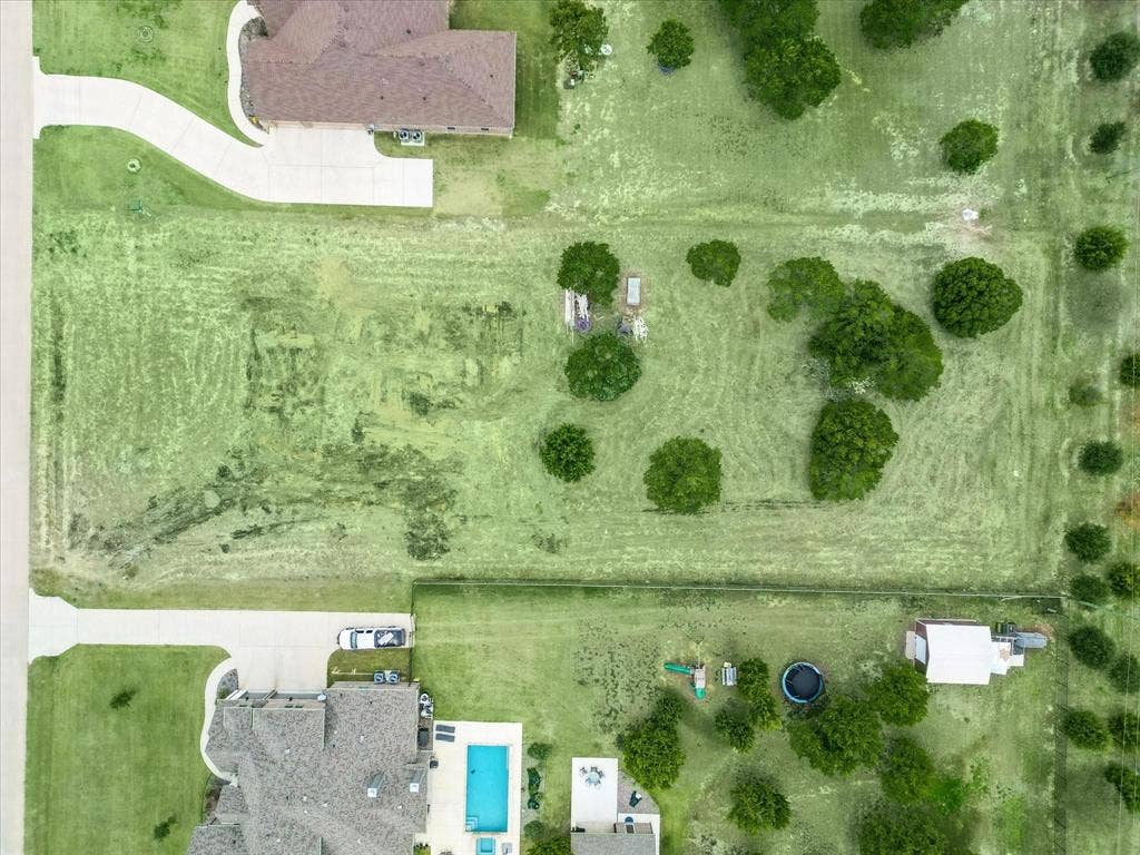 4331 Roberts Lane, Midlothian, TX 76065 4331 Roberts Lane, Midlothian, TX 76065