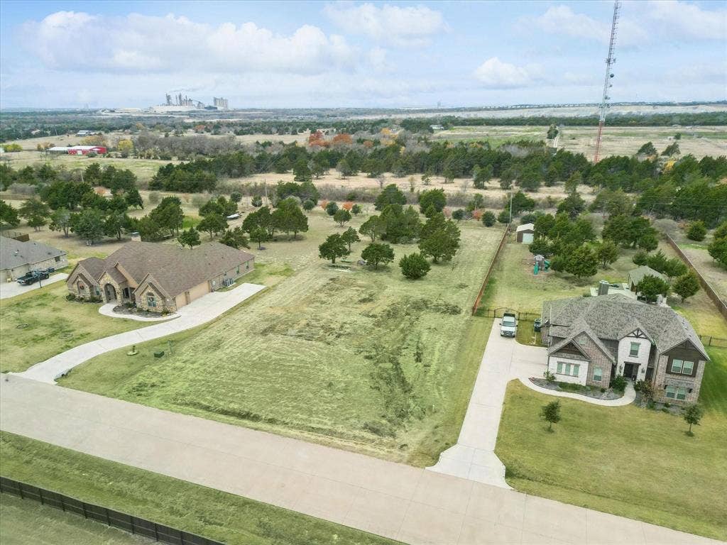 4331 Roberts Lane, Midlothian, TX 76065 4331 Roberts Lane, Midlothian, TX 76065