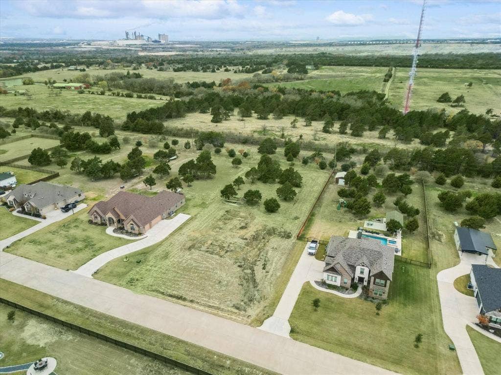 4331 Roberts Lane, Midlothian, TX 76065 4331 Roberts Lane, Midlothian, TX 76065