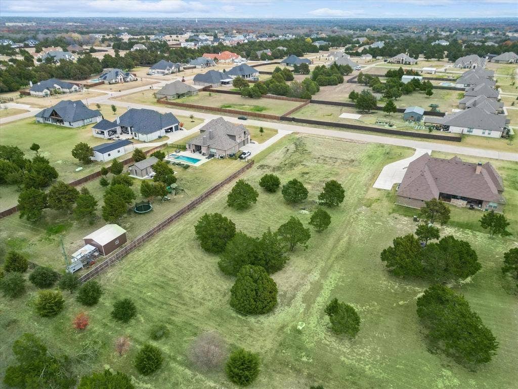 4331 Roberts Lane, Midlothian, TX 76065 4331 Roberts Lane, Midlothian, TX 76065