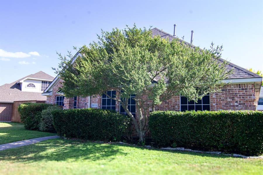 Property photo for 10715 Wild Oak Drive, Frisco, TX