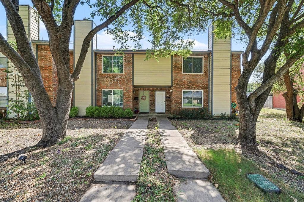 311 Towne House Lane, Richardson, TX 75081 Welcome home