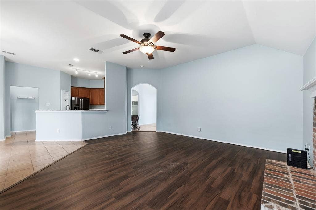 3221 Canary Lane, Midlothian, TX 76065