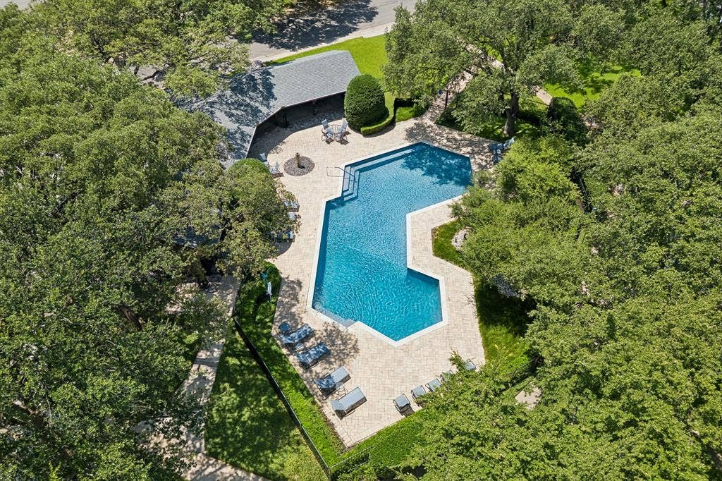 6015 Shetland Drive, Dallas, TX 75230 The cabana and resort style pool is one of the community's great amenities!