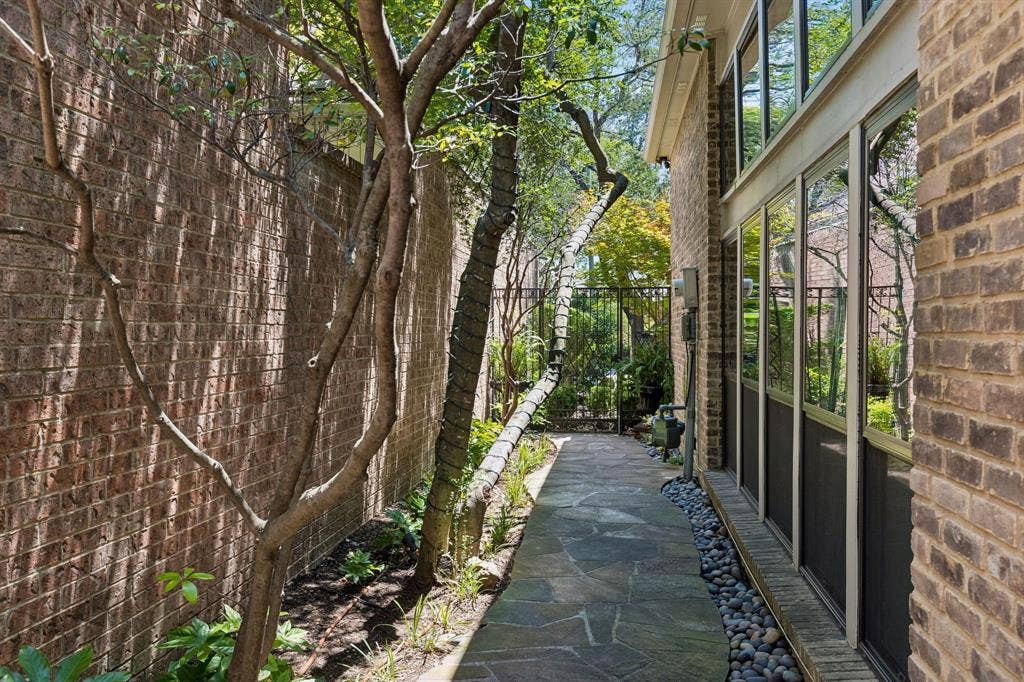 6015 Shetland Drive, Dallas, TX 75230 The whole property is just manicured like a park.