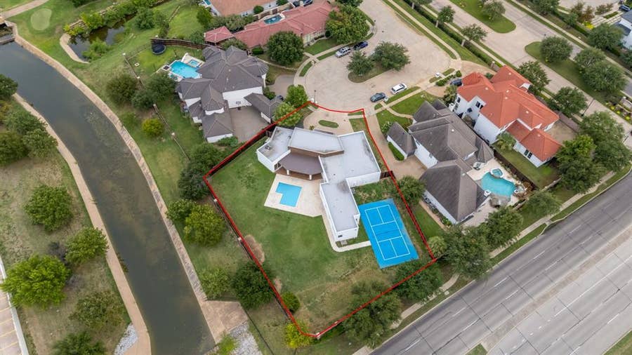 Property photo for 2171 Hogan Drive, Irving, TX