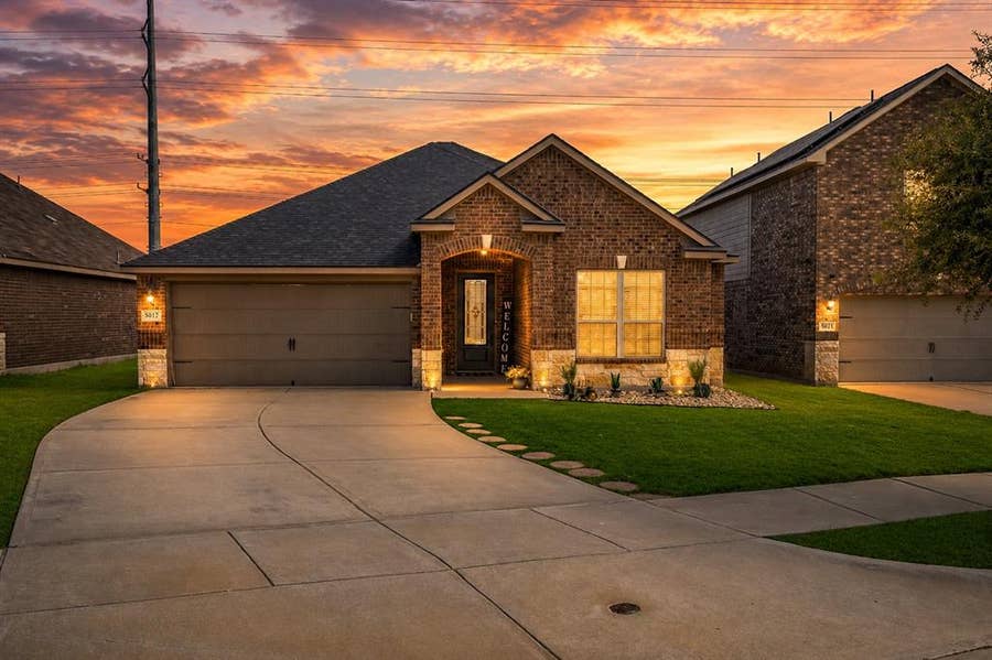 Property photo for 5017 Beaver Creek Avenue, Denton, TX
