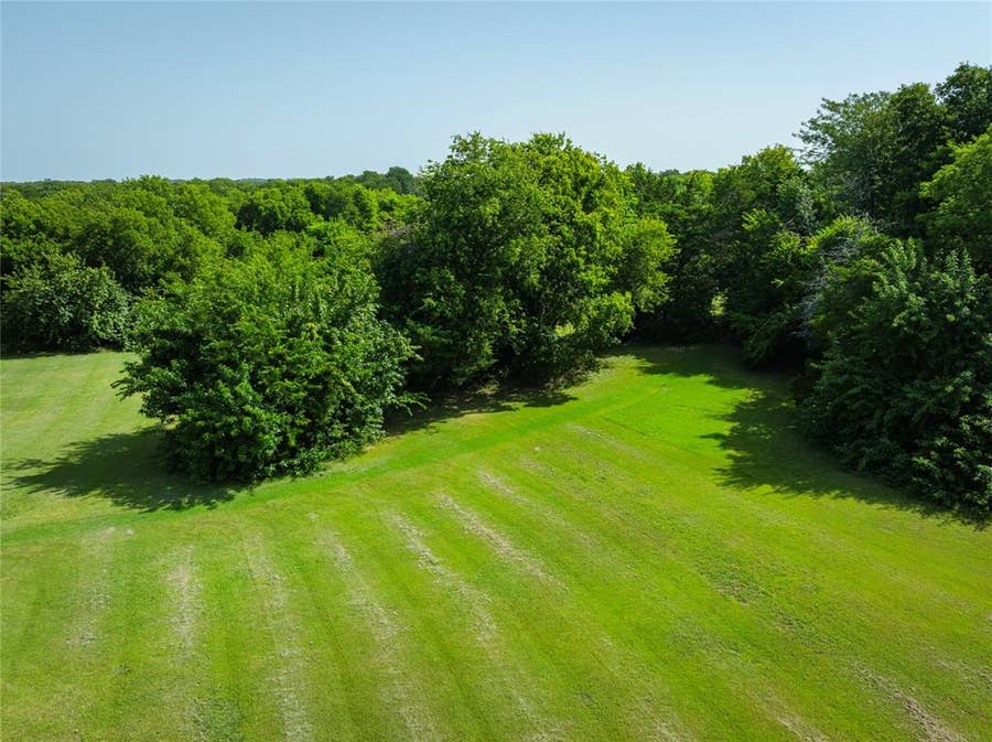 Property photo for 6 Highridge Farms Road, Lowry Crossing, TX